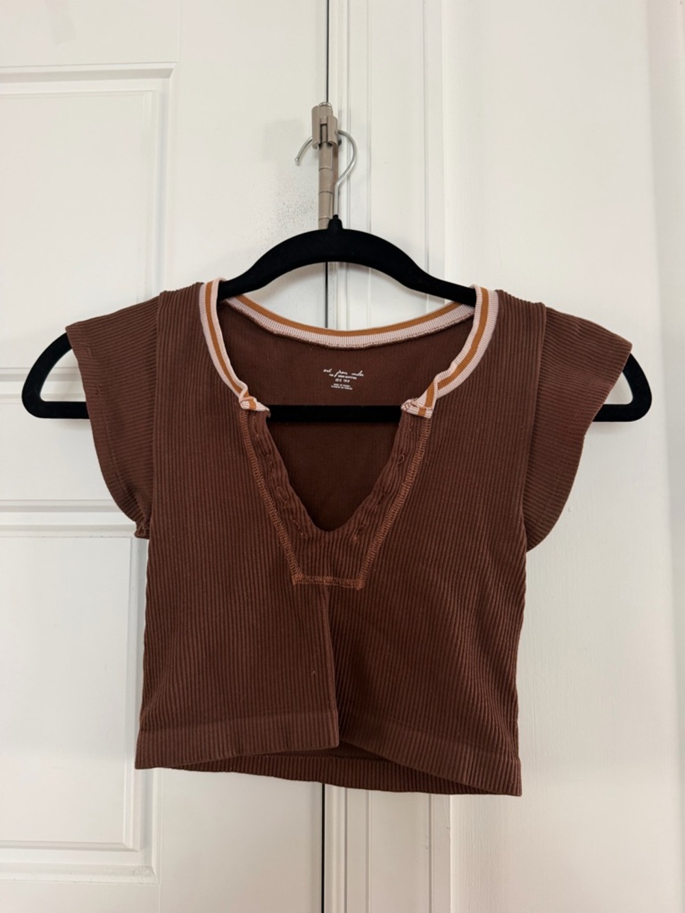 Urban Outfitters Brown Ribbed V-Neck Tee with Cream & Tan Trim